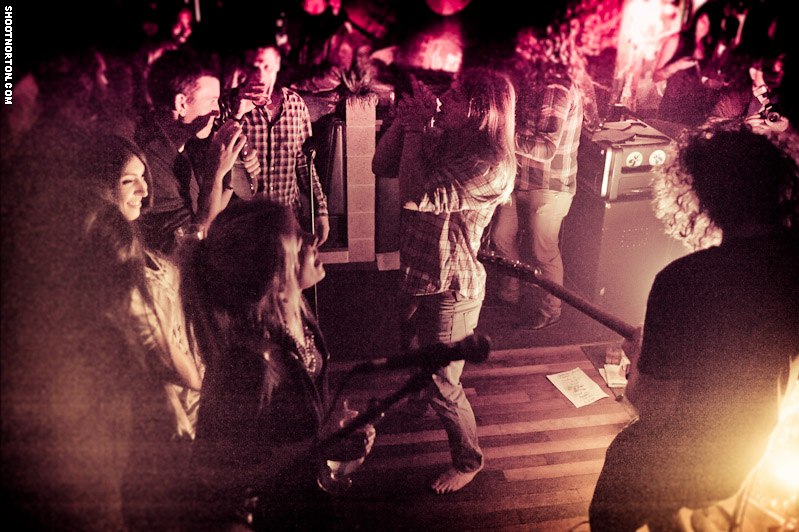 Family Wagon @ Analog San Diego, photograph 22