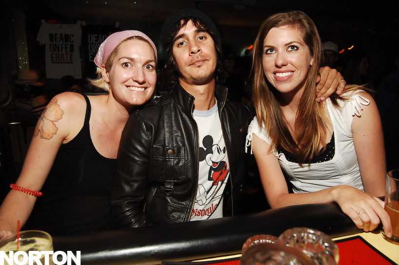 Dead Confederate @ Beauty Bar & Voyeur Grand Opening Party, photograph 40