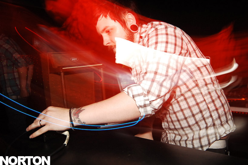Shark Attack - Live @ Beauty Bar San Diego, photograph 32