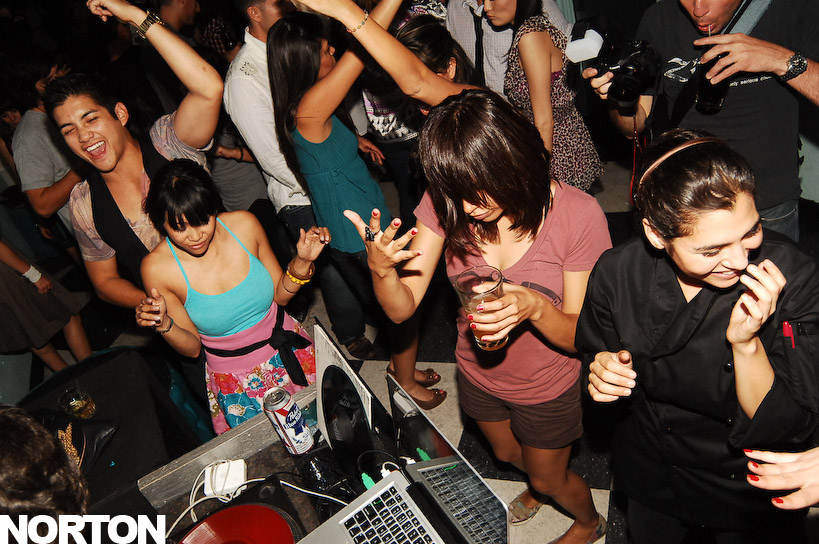 Shark Attack - Live @ Beauty Bar San Diego, photograph 94