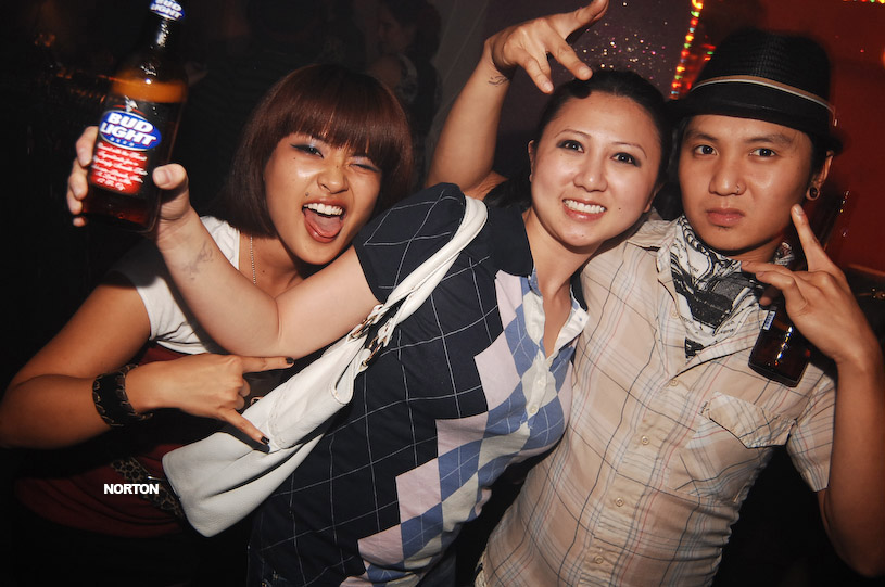 Millionares @ The Beauty Bar, photograph 21