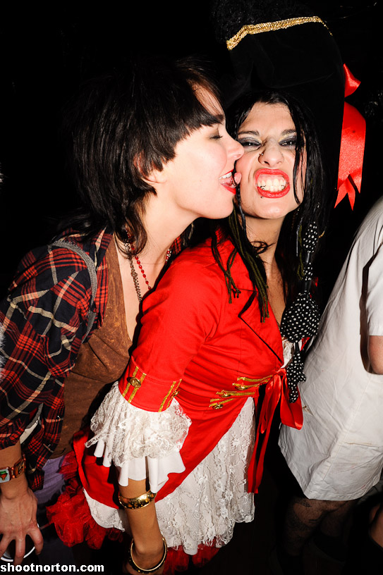 Halloween @ The Casbah, photograph 241