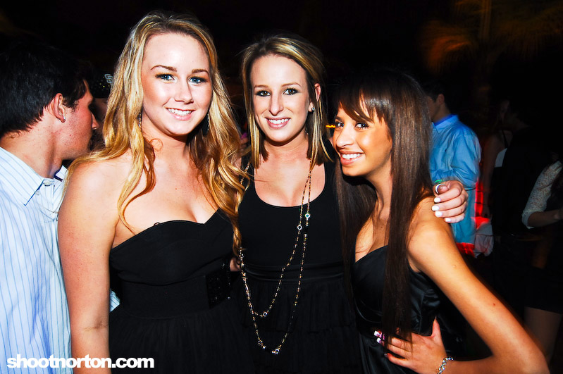 Dina's Winter Party, photograph 13