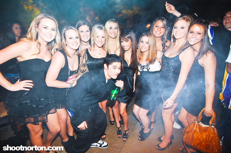 Dina's Winter Party, photograph 15