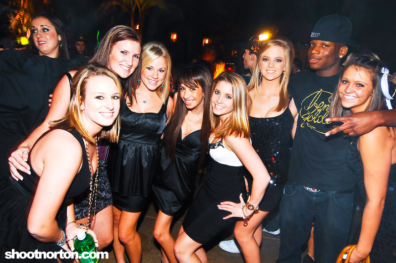 Dina's Winter Party, photograph 16