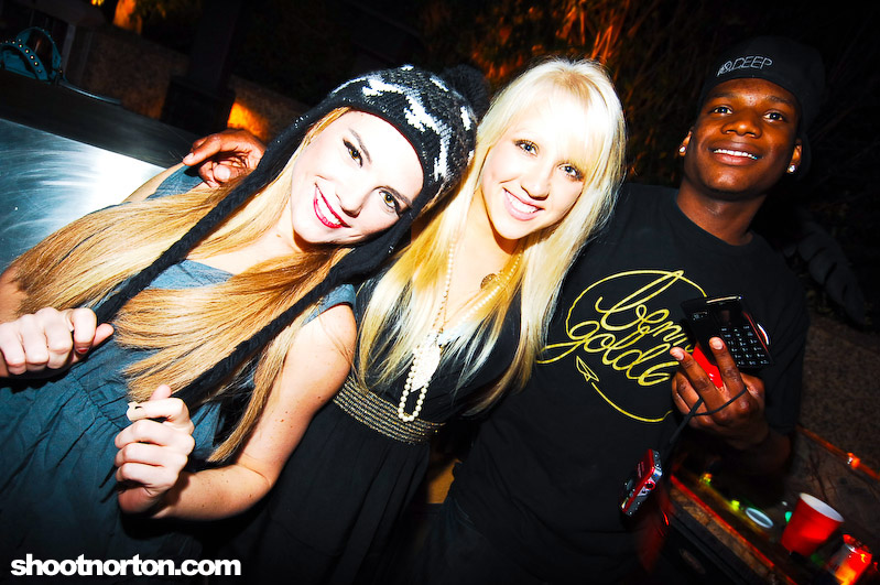 Dina's Winter Party, photograph 120