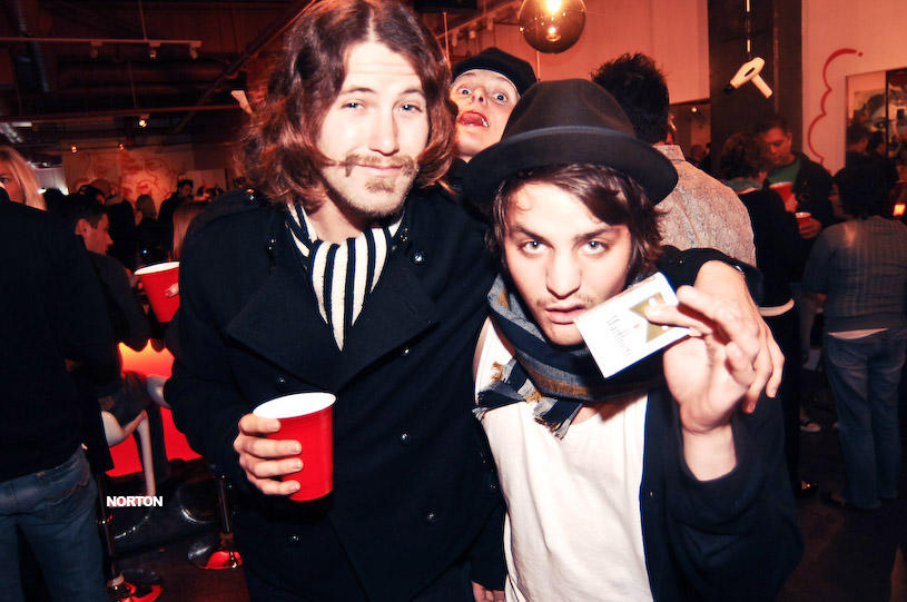 Disconnected Salon's Anniversary Party - U-31, photograph 22