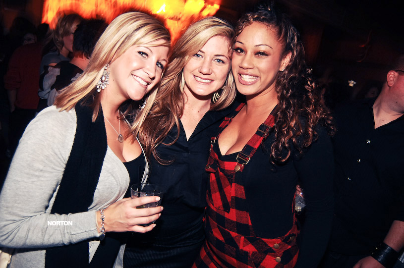 Disconnected Salon's Anniversary Party - U-31, photograph 127