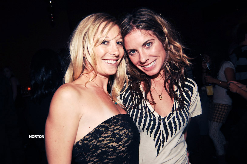 Disconnected Salon's Anniversary Party - U-31, photograph 148
