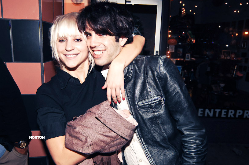 Disconnected Salon's Anniversary Party - U-31, photograph 162