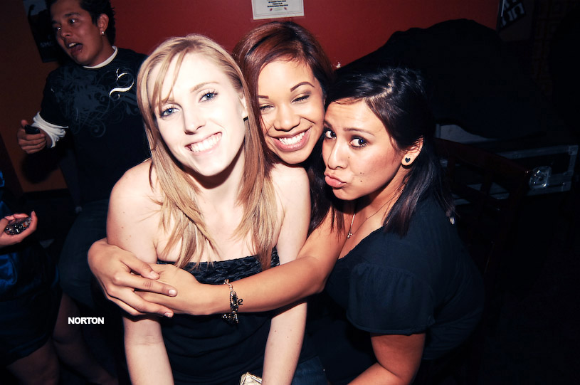 Disconnected Salon's Anniversary Party - U-31, photograph 165