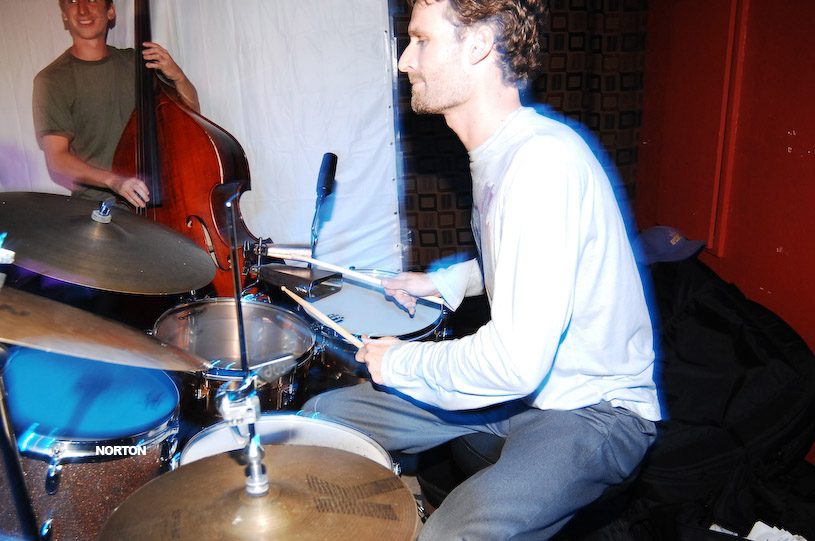 Ej's CD Launch Party - Bar U-31, photograph 6