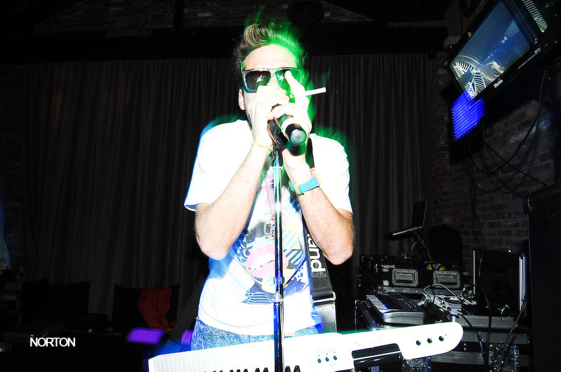 Hypercrush live @ 207, photograph 80