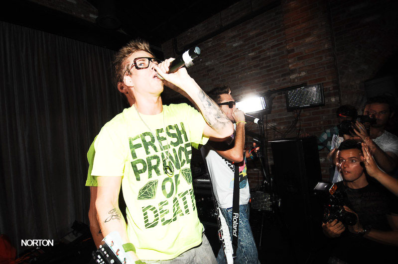 Hypercrush live @ 207, photograph 123