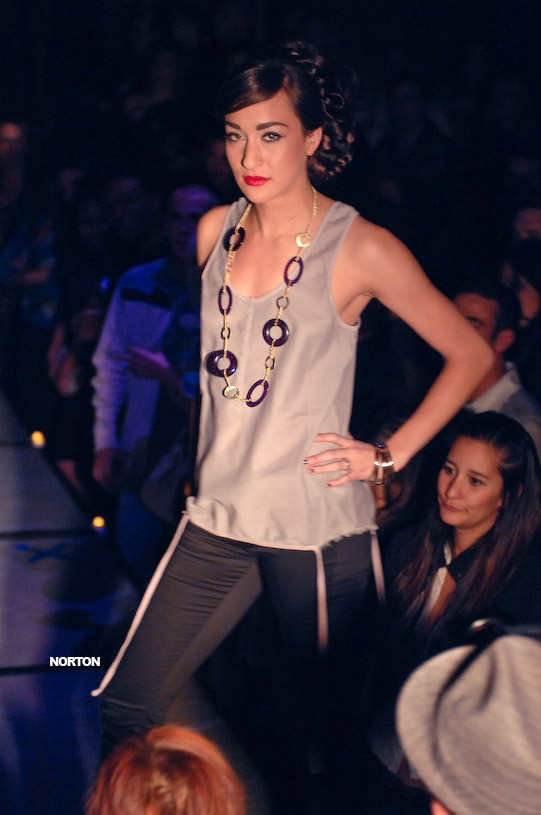 Mimi & Red Fashion show @ Hard Rock's Sweetwater, photograph 32