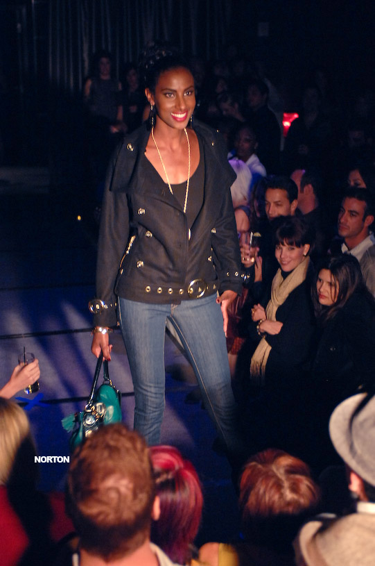 Mimi & Red Fashion show @ Hard Rock's Sweetwater, photograph 47