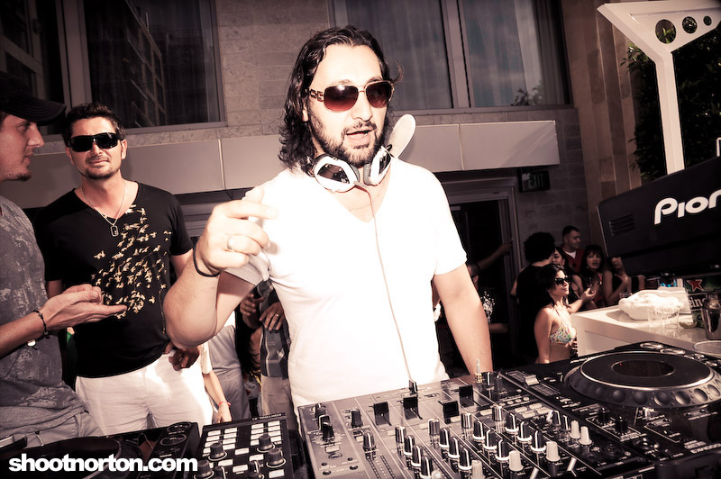 Intervention Sundays @ Hard Rock, photograph 52