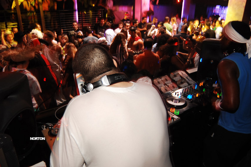 Pre-Halloween @ Ivy Hotel & After, photograph 129