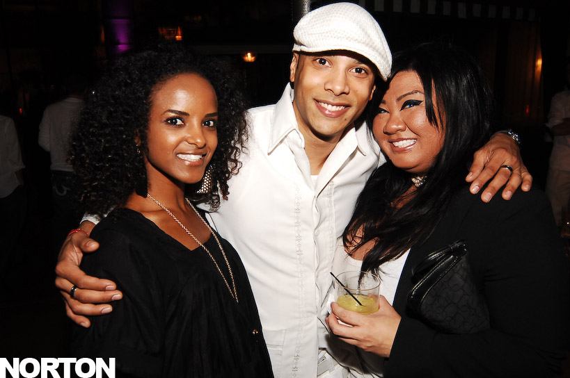 Kin Lounge Grand Re-Opening, photograph 12