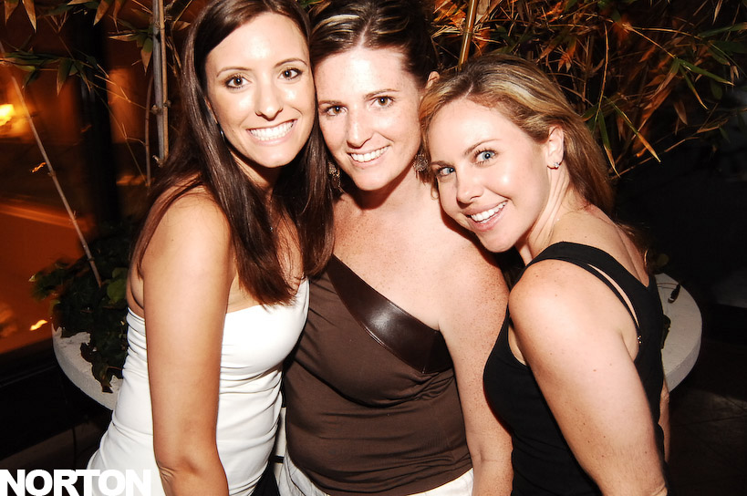 Kin Lounge Grand Re-Opening, photograph 131