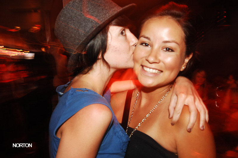 Walker's Bday @ LiveWire, photograph 3