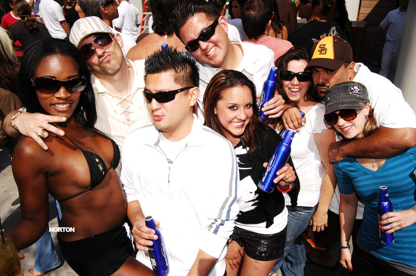 Intervention Sundays at Moonstone Lounge - Hardrock Hotel, photograph 5