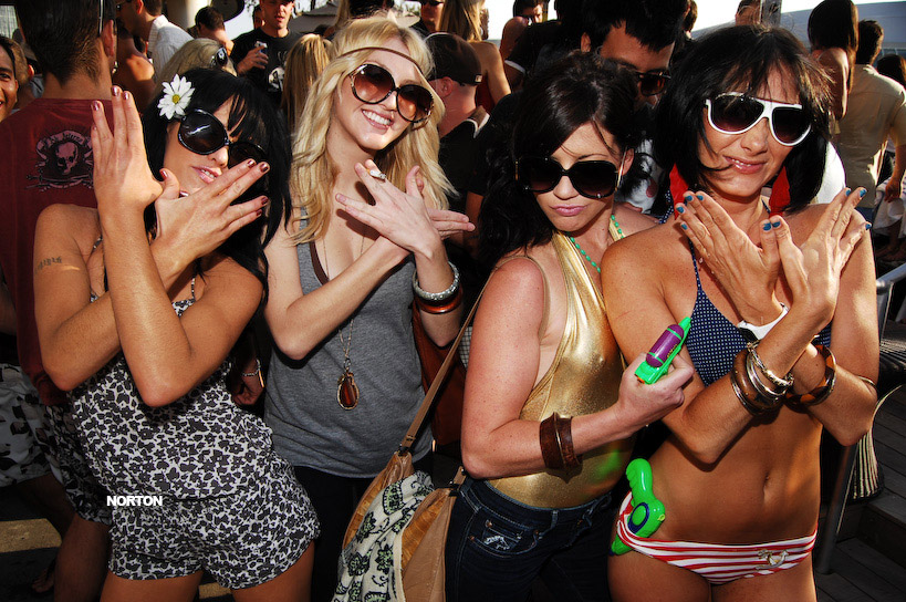 Intervention Sundays at Moonstone Lounge - Hardrock Hotel, photograph 210