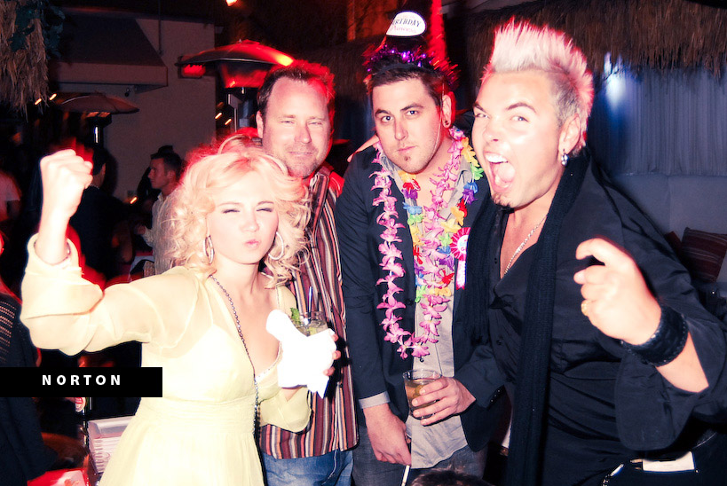 Neil's Birthday Soiree @ the Lei Lounge, photograph 18