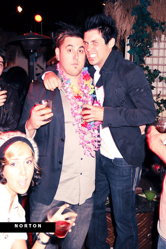 Neil's Birthday Soiree @ the Lei Lounge, photograph 27