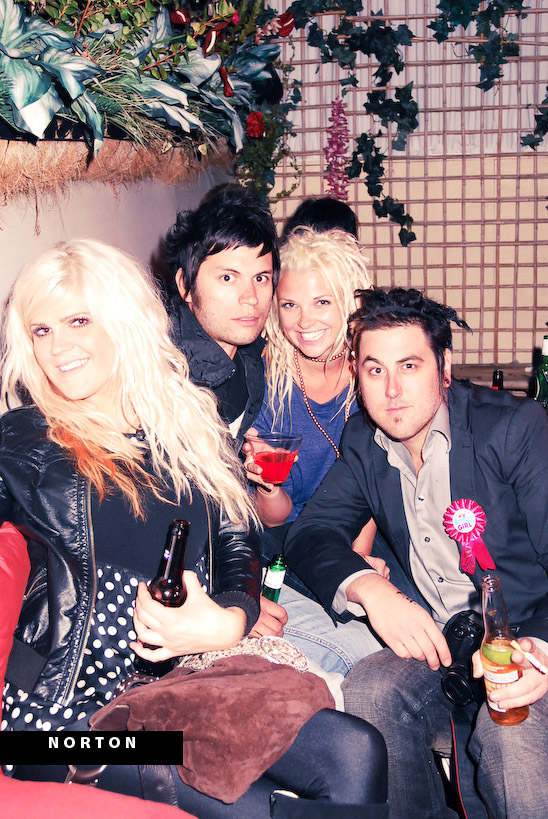 Neil's Birthday Soiree @ the Lei Lounge, photograph 70