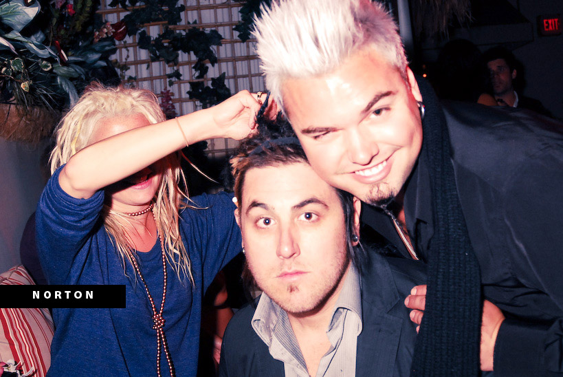 Neil's Birthday Soiree @ the Lei Lounge, photograph 74