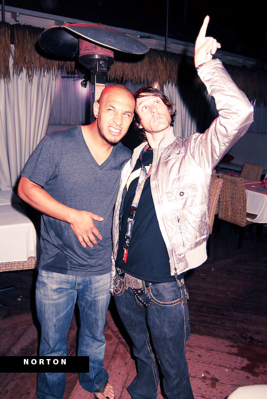 Neil's Birthday Soiree @ the Lei Lounge, photograph 79