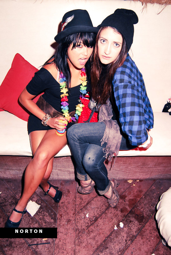 Neil's Birthday Soiree @ the Lei Lounge, photograph 83