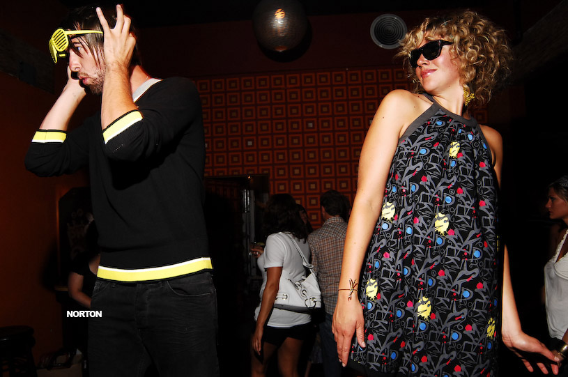 Neon Party @ U-31, photograph 96