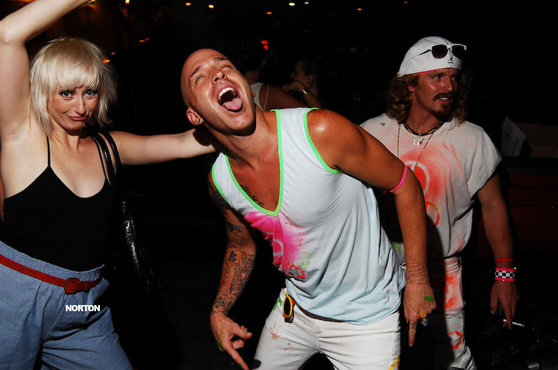Neon Party @ U-31, photograph 124