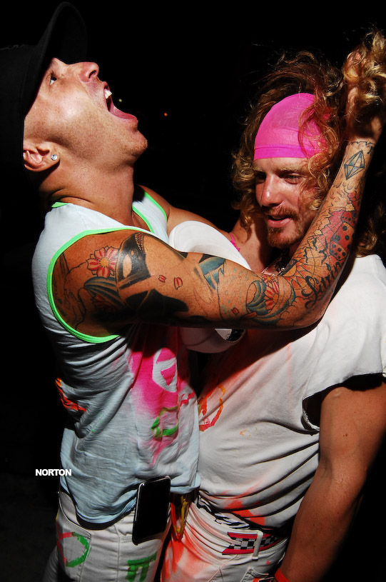 Neon Party @ U-31, photograph 127