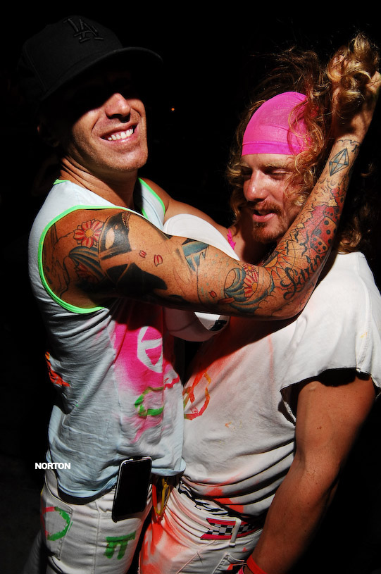 Neon Party @ U-31, photograph 128