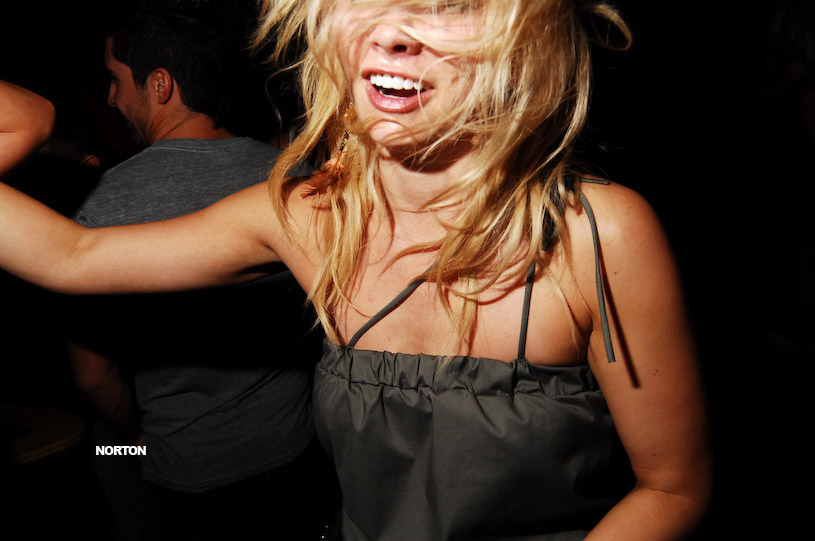 Neon Party @ U-31, photograph 145