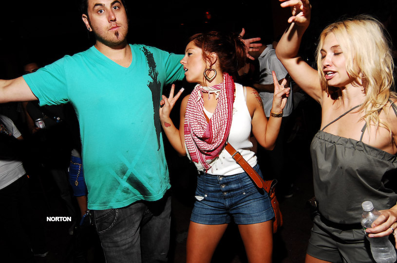Neon Party @ U-31, photograph 170
