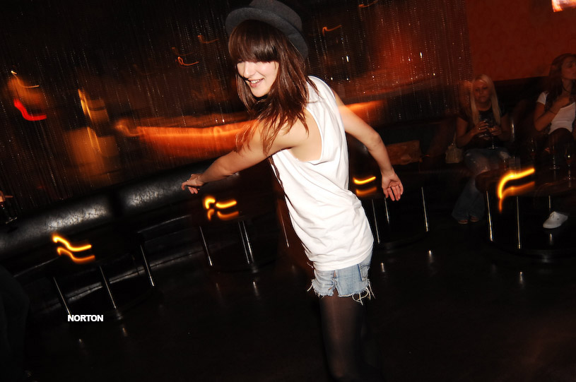 Neon Beat @ Bar West, photograph 21