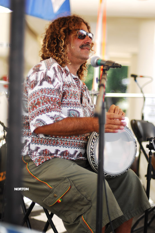 Welcome to the OB Street Fair, photograph 46
