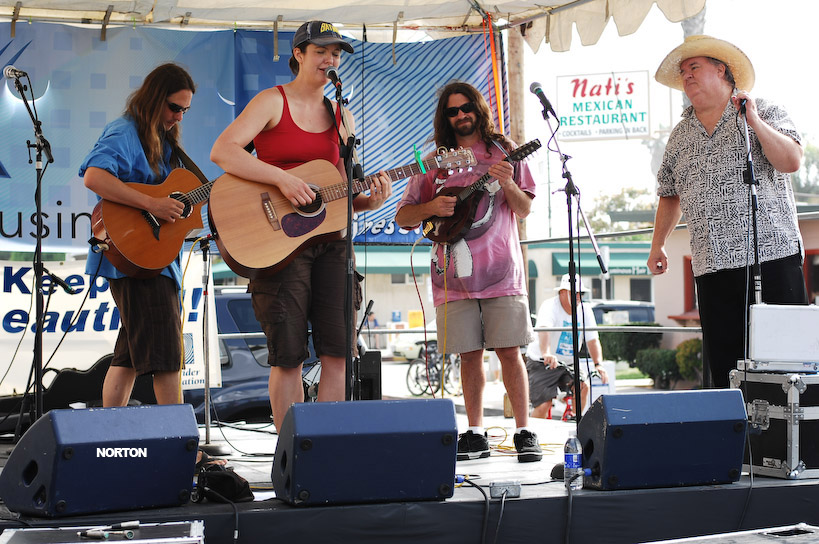 Welcome to the OB Street Fair, photograph 90
