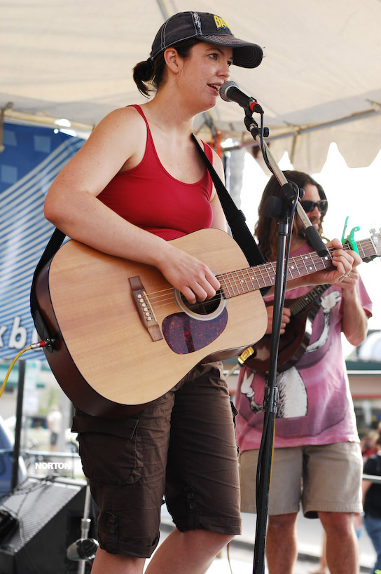 Welcome to the OB Street Fair, photograph 92