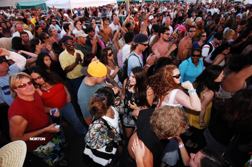 Welcome to the OB Street Fair, photograph 258