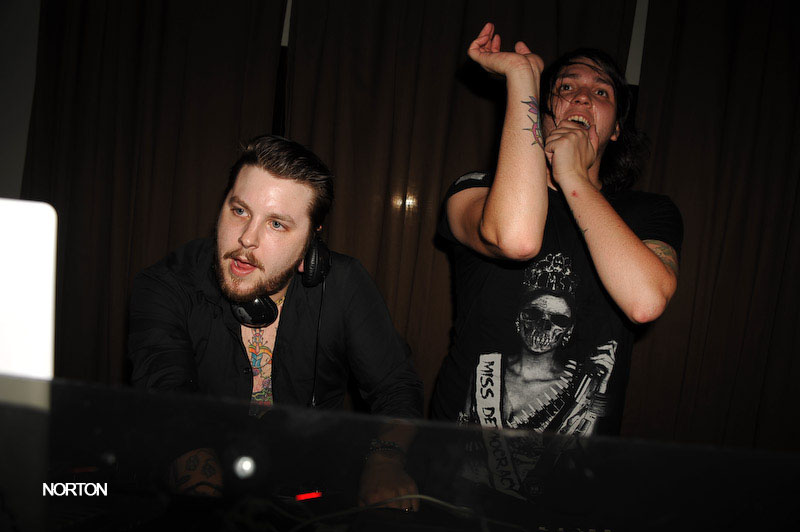 Disco Villians @ U31 - Shark Attack @ The Office, photograph 15