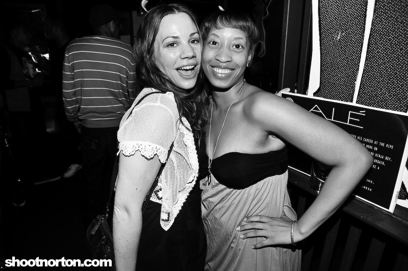 OVERTIME @ The Office Bar, photograph 10