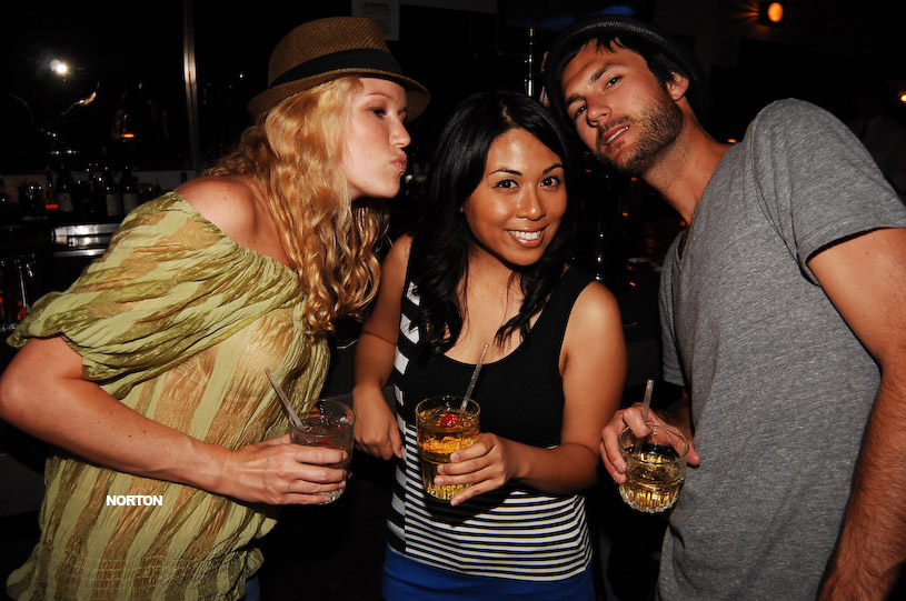 Disco @ The Office Bar, photograph 20