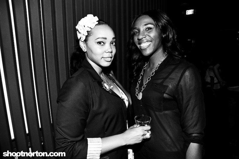 Overtime @ the Office Bar, photograph 66