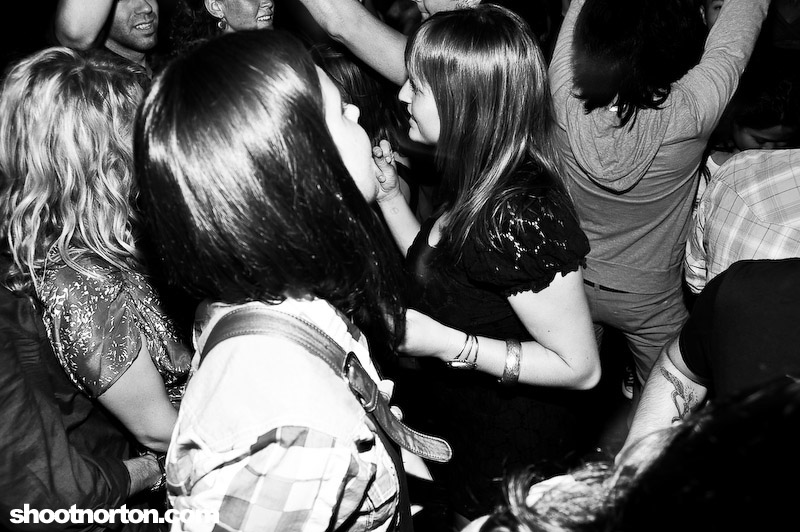 Overtime @ the Office Bar, photograph 83