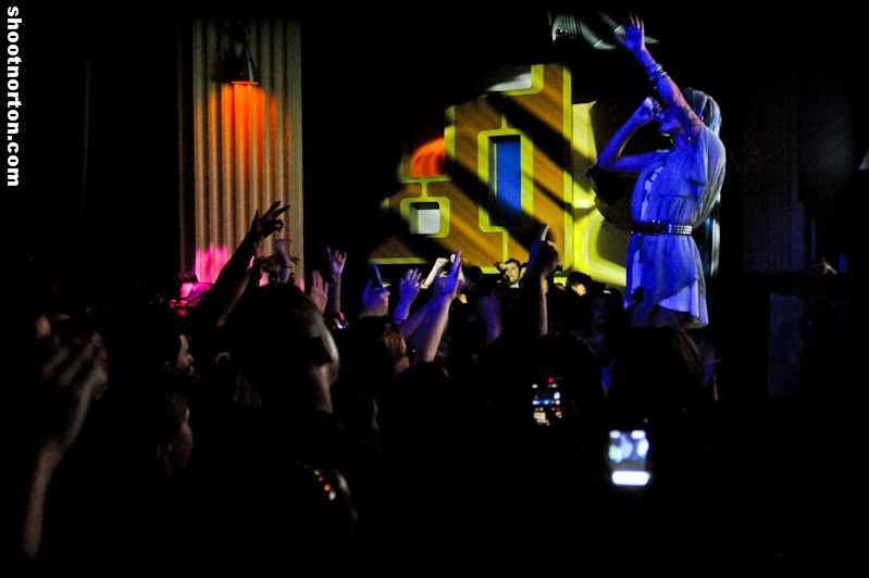 DEV Live @ On Broadway San Diego, photograph 154